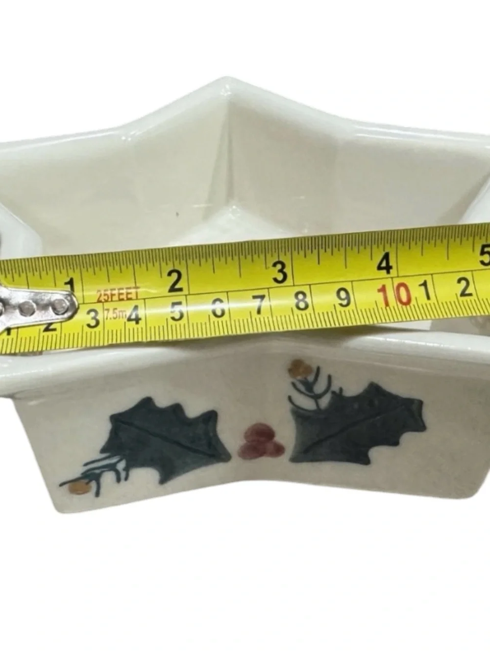 Hartstone Gingerbread Men & Holly Berry Serving Bowl - Measurements in Pics